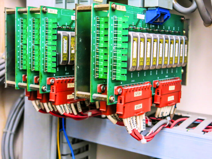 Plc's system for control and command Automatic machine