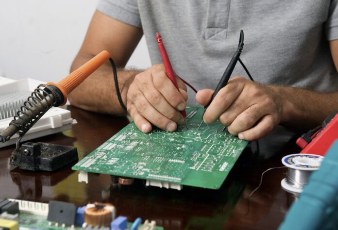 A Guide to Bare-PCB Testing Methods for Reliable Circuit Boards
