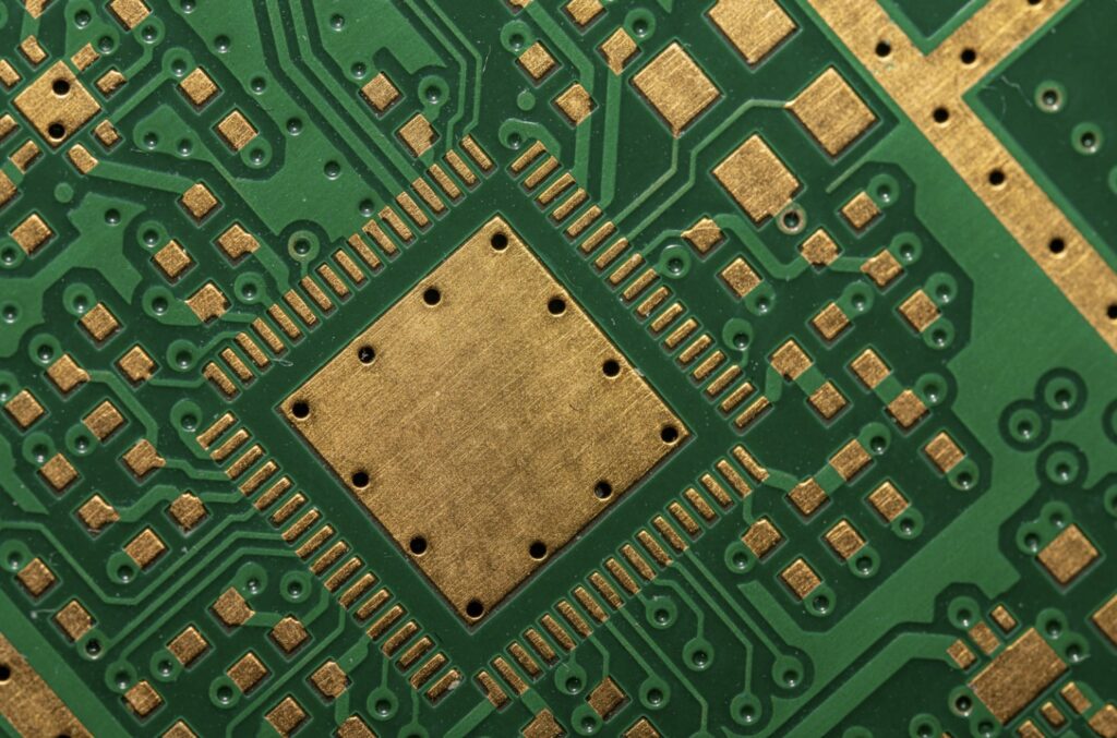 Factors to Consider When Choosing PCB Substrates