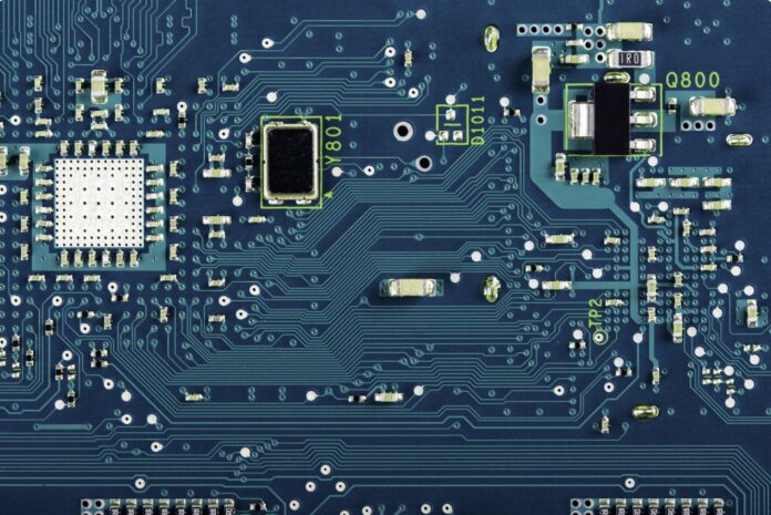 Power Planes in PCBs: Enhancing Power Delivery and Signal Integrity