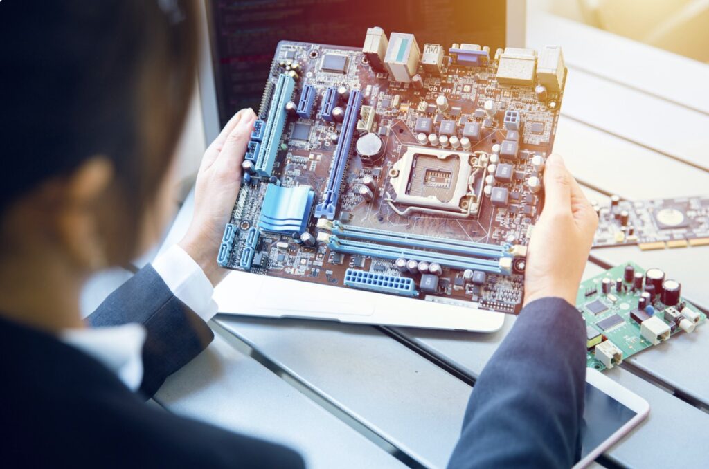 Overcoming the Challenges of Custom Electronic Design