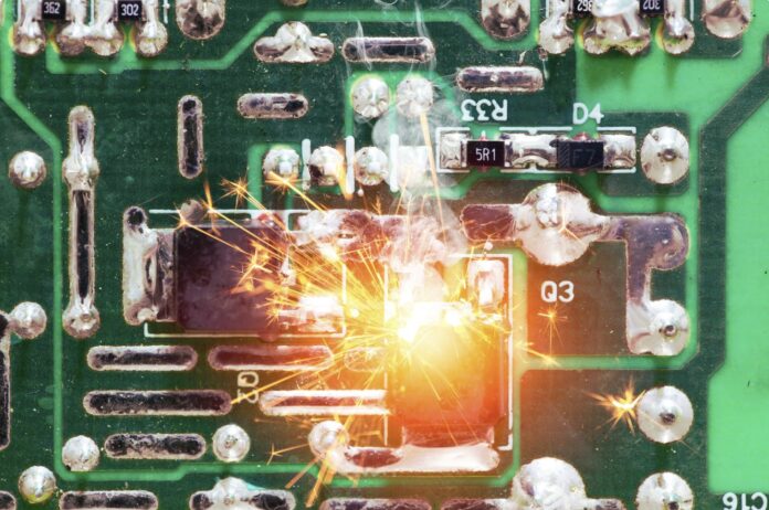 PCB Thermal Conductivity: Managing Heat in High-Power Circuits
