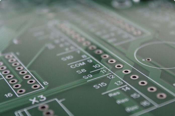 4-Layer PCB: A Complete Guide to Design, Fabrication, and Manufacturing