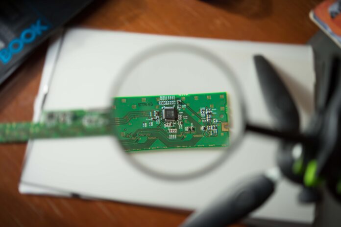 CF-004 vs. FR-4: Which PCB Material Delivers Superior Performance?