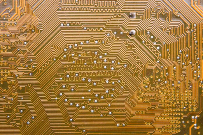 Understanding the 8 Layer PCB: Stackup, Dimensions, and More